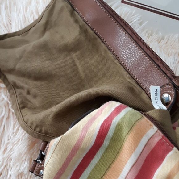 Stripe Relic purse with inside removable pouch - Picture 7 of 16